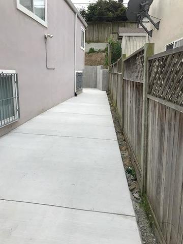 5e596fd8b35c1_lee-wall-7