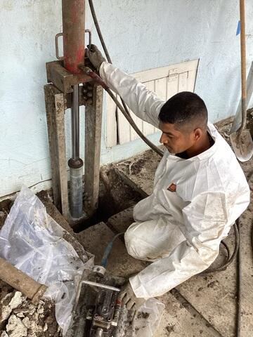 664bc5eb93428_pier-install-3