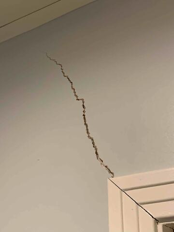 67462cb764a92_before-crack-3